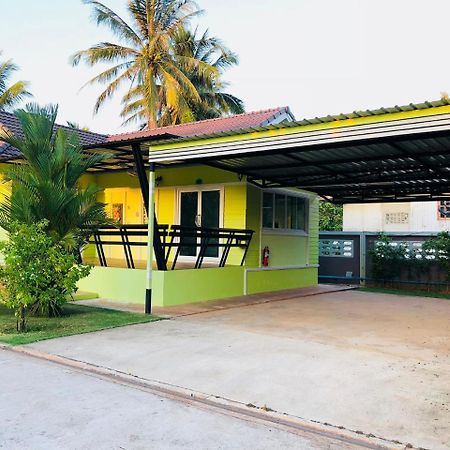 Aranya Resort Chumphon Exterior photo