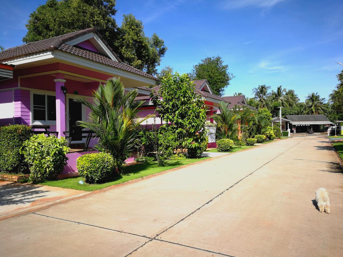 Aranya Resort Chumphon Exterior photo